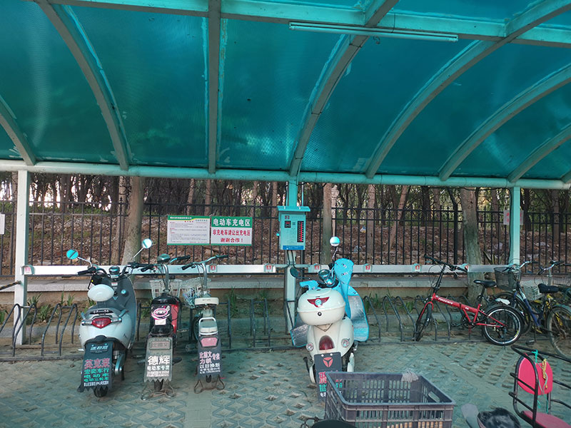 煙臺天河小區電瓶車(chē)充電站安裝案例圖2